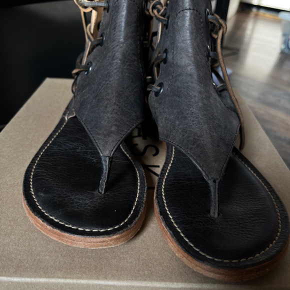 Baske California Nomad Gladiator Sandal- black leather (size 6) - Picture 3 of 10